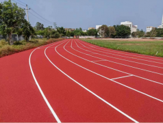 塑胶跑道：现代运动场地的革新之选